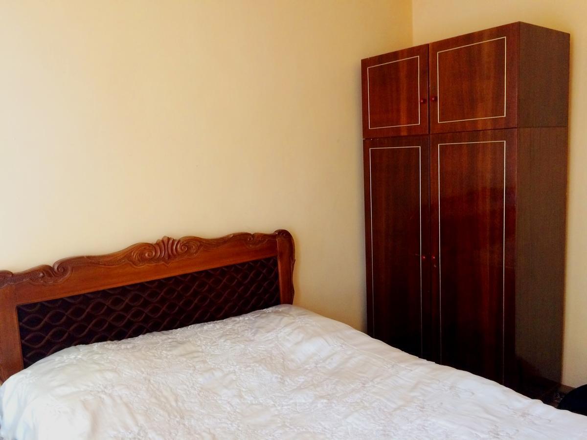 Parisis B&B in Alaverdi Buitenkant foto