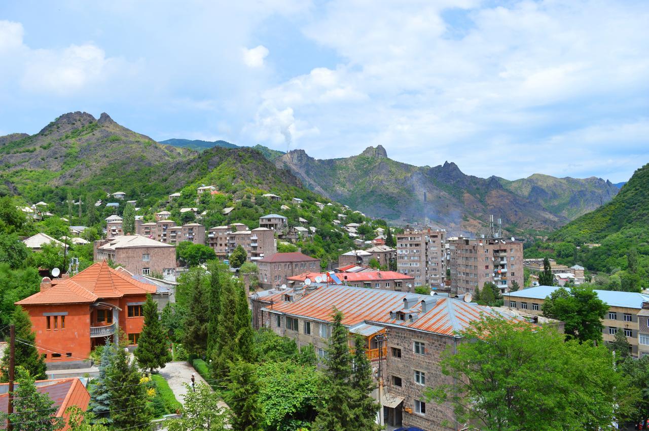 Parisis B&B in Alaverdi Buitenkant foto