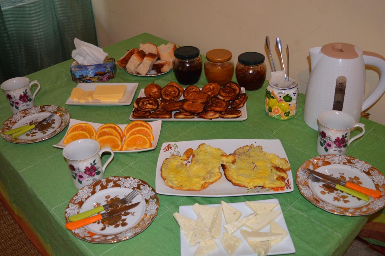Parisis B&B in Alaverdi Buitenkant foto